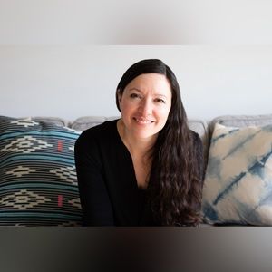 Meet your Posher, Laurel